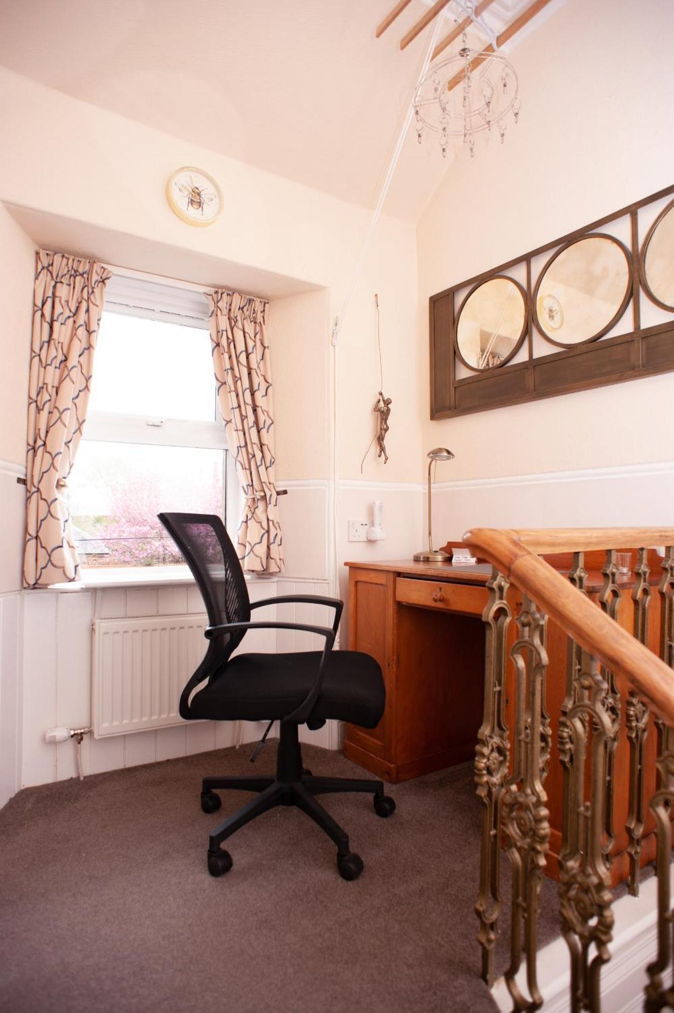 Bees Townhouse- Cupar Appartement Buitenkant foto